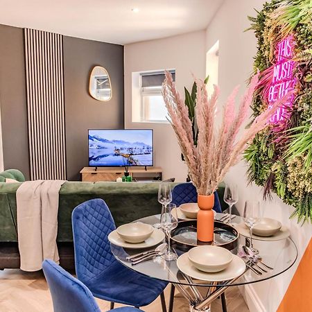 Super Central 2 Bedroom Flat I Next To Shopping Center & Brighton Beach エクステリア 写真