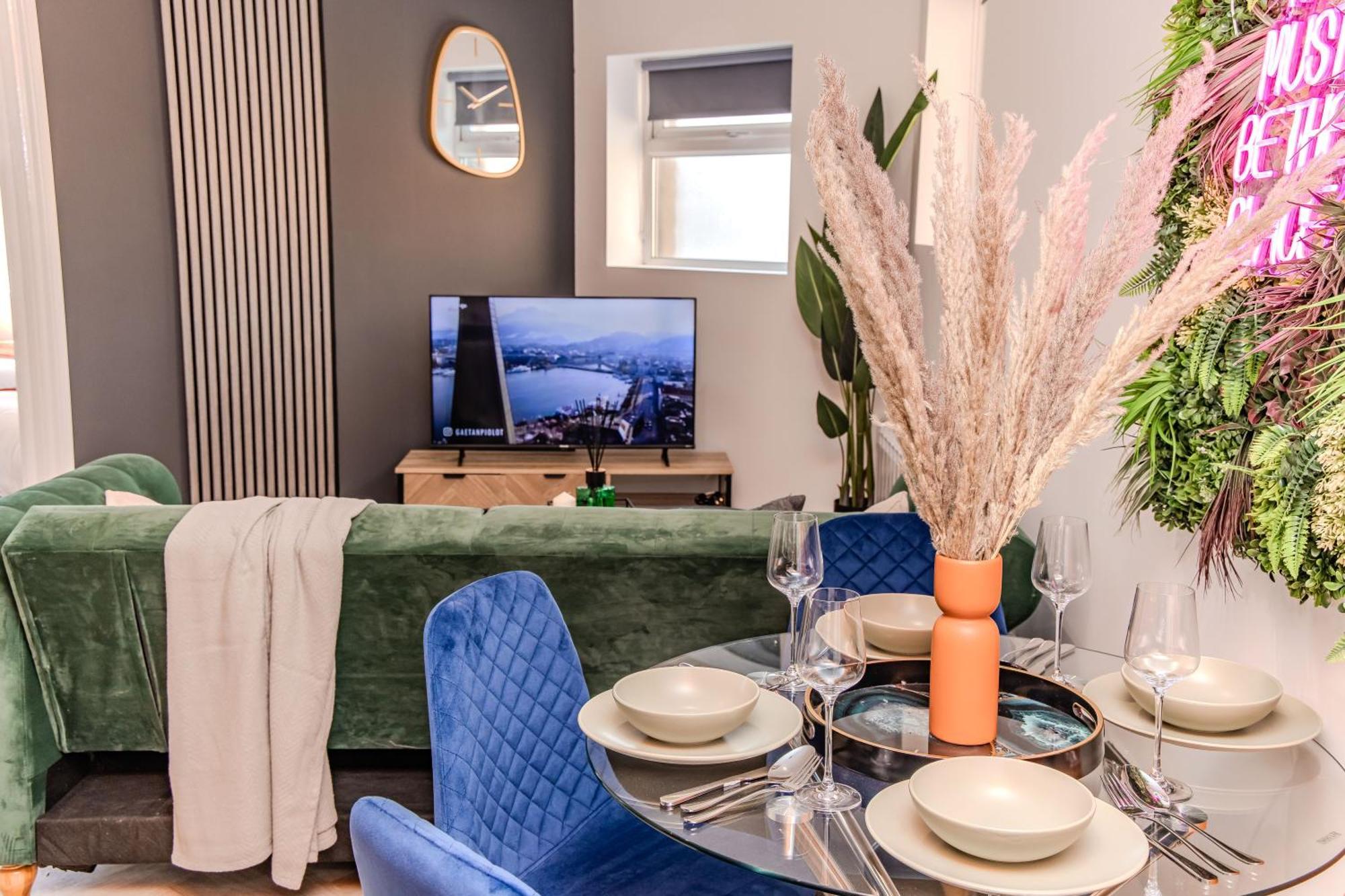 Super Central 2 Bedroom Flat I Next To Shopping Center & Brighton Beach エクステリア 写真